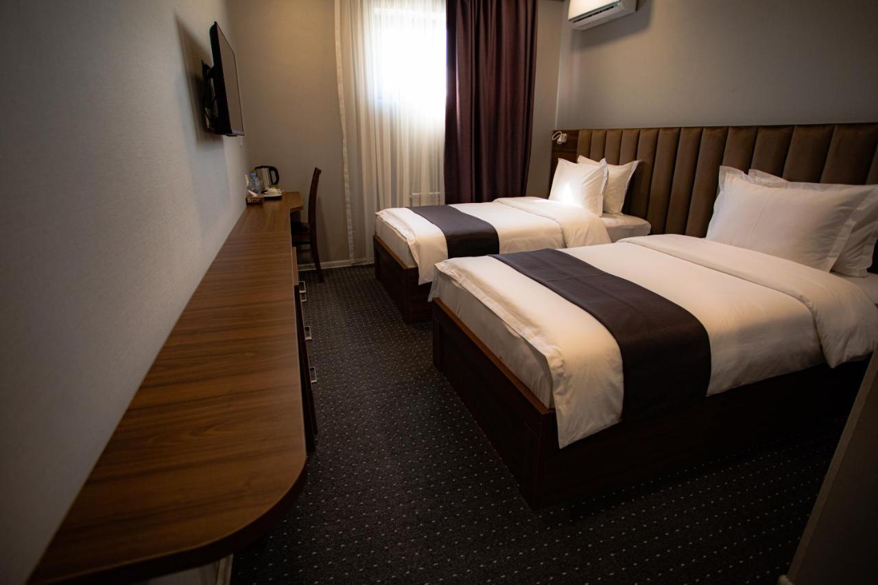 Sharaf Hotel Ташкент Екстер'єр фото