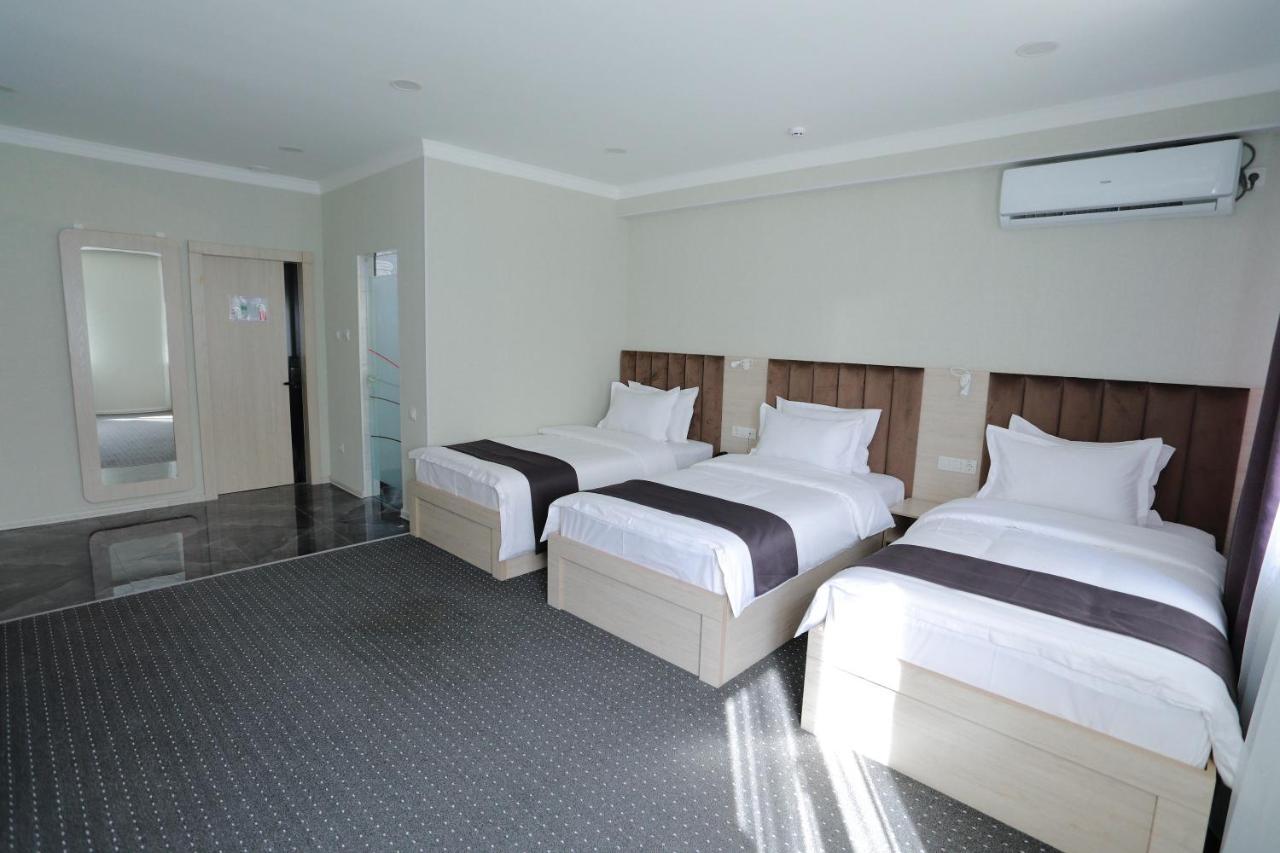 Sharaf Hotel Ташкент Екстер'єр фото